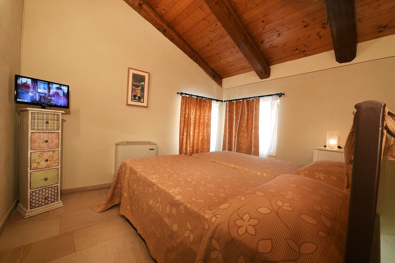 Bed and Breakfast Notte In Langa La Morra Zewnętrze zdjęcie